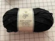 Yarn Bee SOFT & SLEEK CHUNKY Low-Pill Fiber #5 Bulky Weight Yarn Skein - BLACK