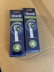 4 Pack Oral B Cross Action Clean Maximiser Replacement Toothbrush Heads - White