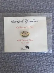 GEM 2005 New York Yankees Baseball Old Timer's Day Lapel Pin Jeter ORIGINAL 7/9