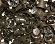 Graffiti Caps - Montana Flat Jet Medium Cap - 25 Pack