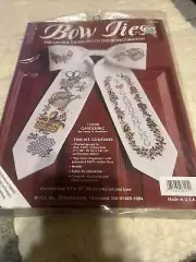 JCA #08125 Bow Ties Cross Stitch Door Decoration Kit "I LOVE GARDENING" open