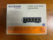 NETGEAR FS105 5 Port Network Switch 10/100M Fast Ethernet