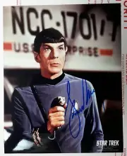 Leonard Nimoy STAR TREK AUTOGRAPH Classic Spock