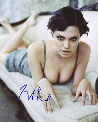 ANGELINA JOLIE AUTOGRAPH SIGNED PP PHOTO POSTER 22