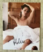 Jennifer Garner Hand Signed 8 X 10 Photo With COA
