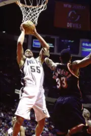 New Jersey Nets Jayson Williams rebounding vs Miami Heat Alonzo Mo- Old Photo