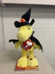 NEW Peanuts Woodstock Animated Friends Halloween Witch Plays Linus & Lucy RARE