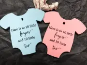 10 Gift Tags Bomboniere Baby Shower Favour Baby Boy Girl 10 Fingers 10 toes