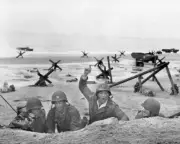 The Longest Day Ray Danton Robert Mitchum on Omaha Beach 24x36 Poster