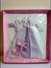 2013 BARBIE GAW FUND SPRINGTIME IN PARIS "TRES CHIC" NIGHTGOWN POODLE LE 300