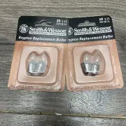 Smith & Wesson Replacement Flash Light Bulbs 3D SW135 Lot 2 packs 4 bulb NOS