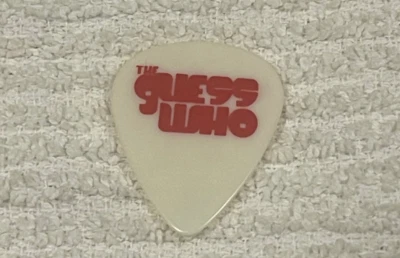 THE GUESS WHO RANDY BACHMAN SIGNATURE GUITAR PICK VINTAGE TOUR RARE STAGE BAND