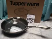 tupperware chef series ll 11 in Pan w/lid