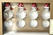 CHRISTIAN SIRIANO Snowman Glass Napkin Rings (4) Red White Polka Dot Clear NIB