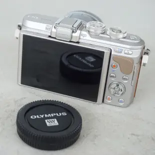 （已售）OLYMPUS PEN E-PL8 微單眼相機（二手）