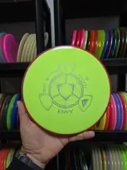 Axiom Mvp Discs Neutron Envy 172g #13 Disc Golf Putter approach