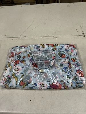 Vera Bradley Grand Weekender Travel Bag (Flower Pattern)