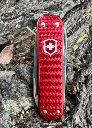Swiss Army Knife, Classic Iconic Red Alox, Victorinox 0.6221.401G, New In Box