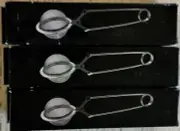 NEW IN BOX LOOSE TEA STRAINER INFUSER ROUND SHAPE SPRING HANDLE LOT OF 3 THREE