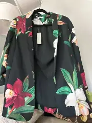 Chicos beautiful soft jacket new with tags size 0