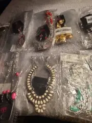 Lot Of 10 Paparazzi Necklace And Earring Sets (R)