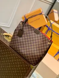 在飛比找Yahoo!奇摩拍賣優惠-二手Louis Vuitton LV Graceful PM