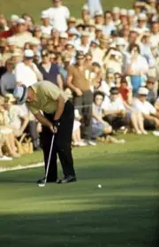 Jack Nicklaus in action putt at Augusta National Augusta GA 4 8 19- Old Photo 1