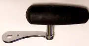 PENN PART 24N-30TW Handle Assembly Rubber Knob - Fits Senator 4/0 113HLW 113HSP