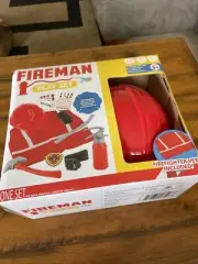 Fireman ToySet:1Helmet,1Vest,1Axe,1Crowbar,1Walkie Talkie,1Badge,1Fire Ext,&More