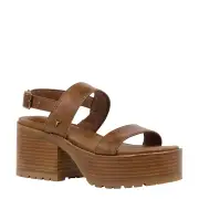 RADIO TAN PLATFORM SANDALS