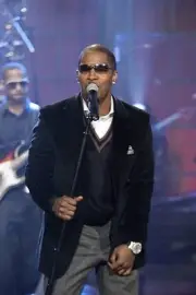 Musical guest Jamie Foxx performs on January 24 2006 TV Old Photo 3