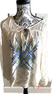 NWT Mossimo L Blouse White Embroidered Large Top Shirt Lg Rayon Tunic
