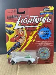 Johnny Lightning Commemorative White Wasp 1/64, COMB SHIP $1