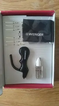 在飛比找Yahoo!奇摩拍賣優惠-Wenger CARE KIT 瑞士刀保養組