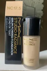 M·A·C Cosmetics Studio Radiance Serum Powered Foundation - NC17.5. BNIB.