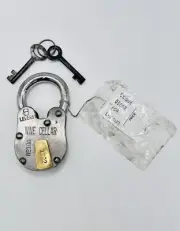 Wine Cellar Heavy Steel Padlock With Two Skeleton Keys 4.25” (NEW)