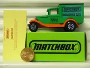 MATCHBOX COLLECTORS CLUB 1990 MB38 Ford Van Without "SUPERFAST" on Base Mint Bxd