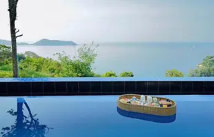 大藍海景泳池套房旅館Grand Bleu Ocean View Pool Suite