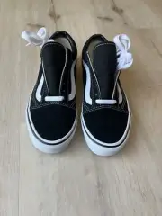 Vans Old Skool Shoe Low-top Black And White, VN000D3HY28 6 Men's 7.5 Women’s