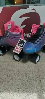 Chaya Roller Skates 'Vintage Air Brush' w/Outdoor Wheels Women's US 8.5 EU 40