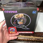 DC Catwoman - QMx 4 Inch Everstone Q-Fig Elite Figure Brand new