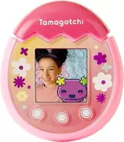 TAMAGOTCHI 42901 Bandai Pix-The Next Generation of Virtual Reality Pet with Came