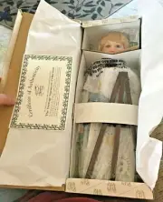 VINTAGE HERITAGE SIGNATURE COLLECTION TYLER - BOY ARTIST PORCELAIN DOLL NIB