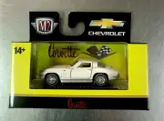 M2 MACHINES 1966 CHEVY CORVETTE 327 R75 WHITE PAINT CASTLINE 1/64 SCALE