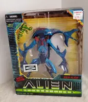 Alien Resurrection Aqua Alien #74007 Figure Hasbro Signature Series