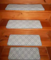 13 Step 9'' x 24'' + 1 Landing 24'' x 32'' Tufted carpet Wool Stair Treads .