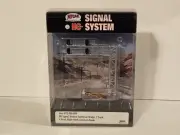Atlas 70000099 HO 4 Head 2 Track Right Hand Modern Cantilever Signal Bridge