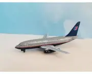 Aeroclassics AC411277 United Airlines Boeing 737-200 N998UA Diecast 1/400 Model