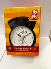 Peanuts 2010 Charlie Brown Yellow Double Bell Kids Alarm Clock
