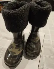 Carter's Ash Green Camo Rain Boots Toddler Boys Size 7 M NEW Style CF21S07B